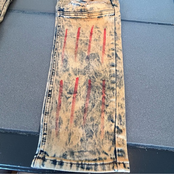 Distressed Men Jeans - Picture 4 of 8